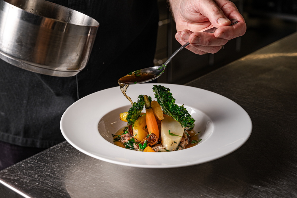 20250710172002-293_2023-PORNIC-E_BOILEAU_Photographe-Restaurant-PhotoValableNov2028-5_1000x665.jpg